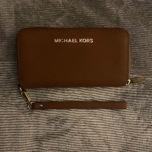 Michael Kors Wristlet/Wallet
